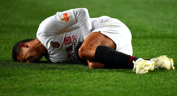  国际米兰防线遭遇考验，顽强逼平领头羊显韧性